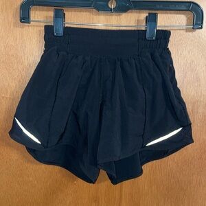 Lululemon black Hotty hot shorts